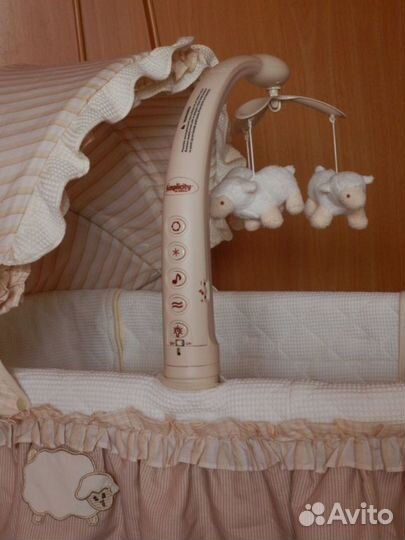 Мобиль для детской колыбели 