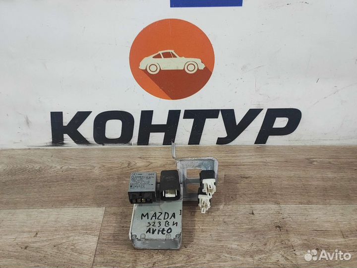 Блок управления abs в сборе Mazda 323 Familia BH