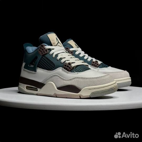 Кроссовки Nike Air Jordan 4