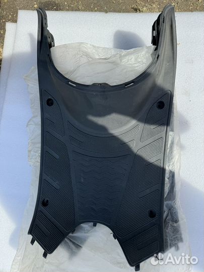 Пластик пола (пол ) Honda Dio AF 34/35