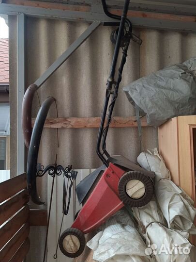 Газонокосилка электрическая