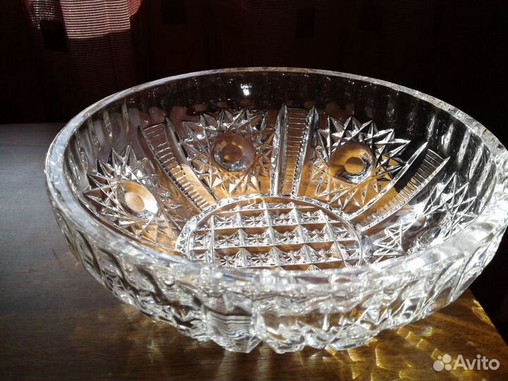 Ваза хрустальная