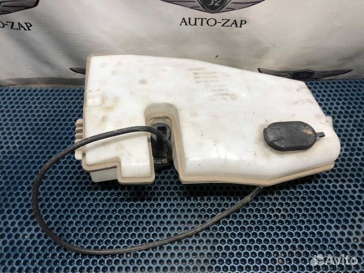 Бачок омывателя