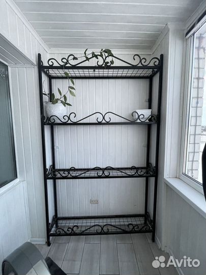 Полка кованая для цветы
