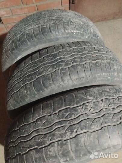Bridgestone Dueler H/T 687 225/65 R17 101H