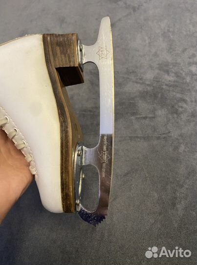 Фигурные коньки graf ace