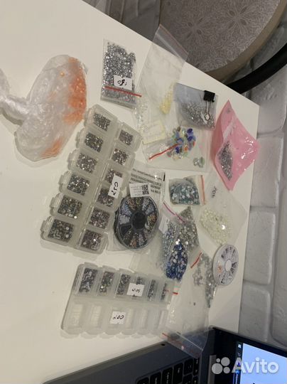 Стразы для ногтей стекло сияют