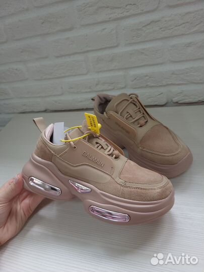 Кроссовки р 36,38,39,41
