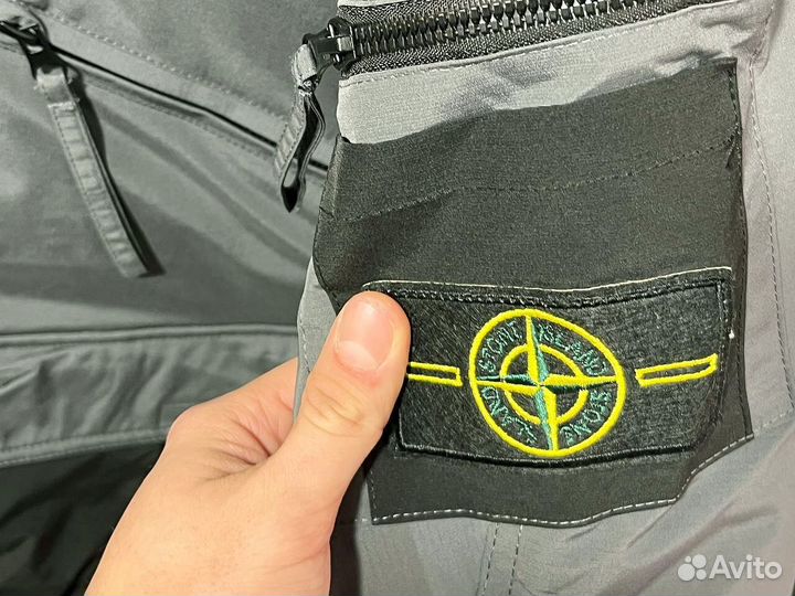 Зимние куртки Stone Island