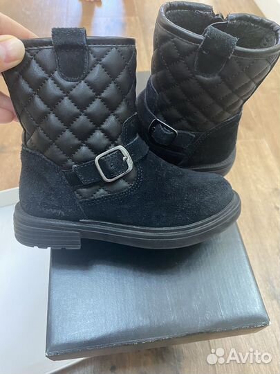 Ботинки для девочи 26 размер