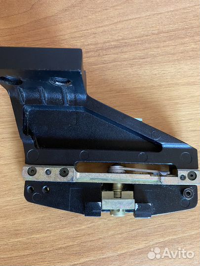 Боковой кронштейн для прицелов Pulsar, Yukon