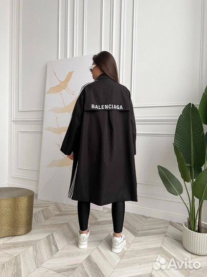 Тренч balenciaga vs adidas