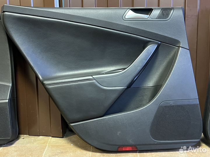 Дверные карты passat b6 кожа