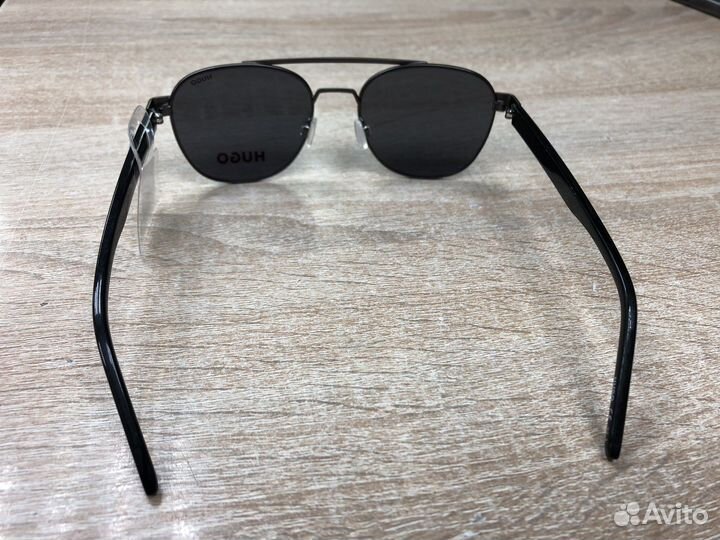 Солнечные очки мужские Hugo