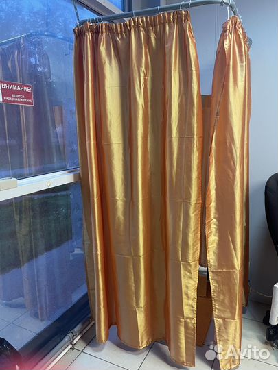 Торговое оборудование для магазина одежды