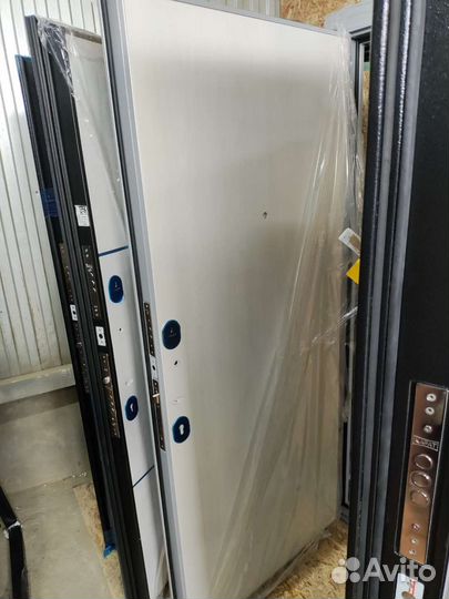 Входные двери со склада