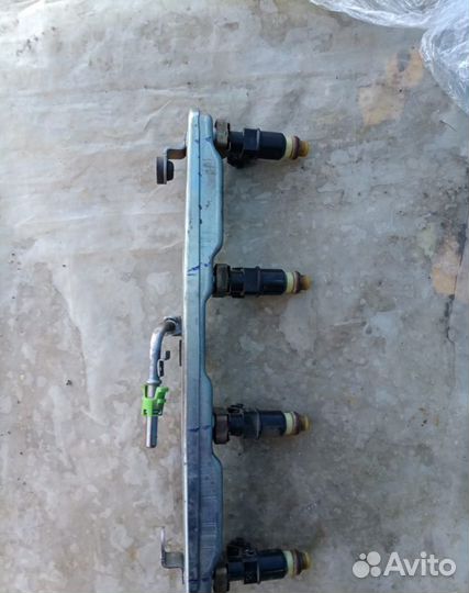 Рампа топливная Форсунка Хонда црв 3 CRV 3 2.0