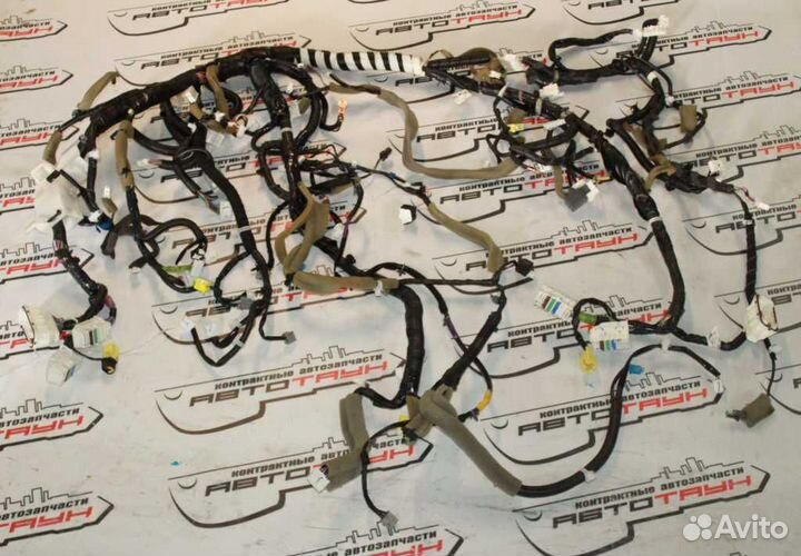 Коса салона nissan patrol Y62 торпеды