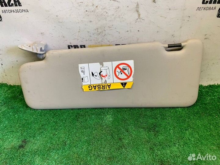 Козырек солнцезащитный правый R LADA Largus