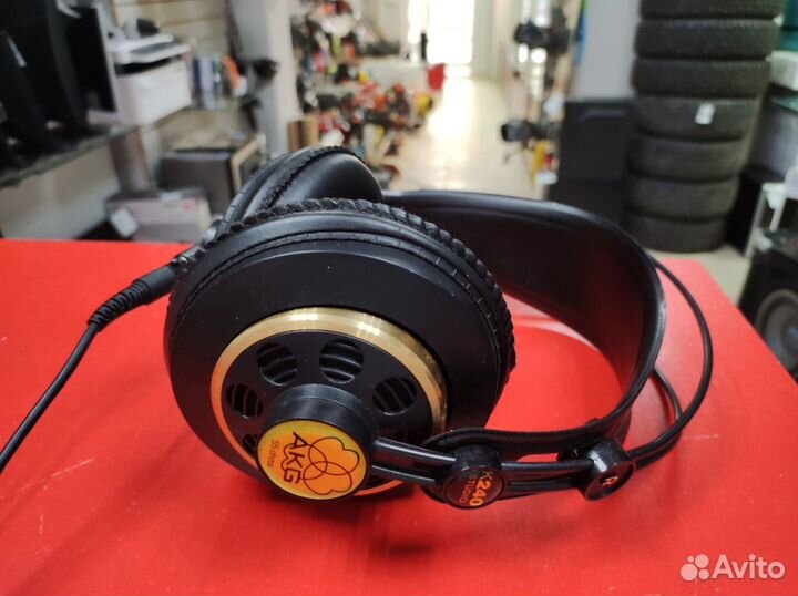Наушники мониторные классические AKG K240 Studio