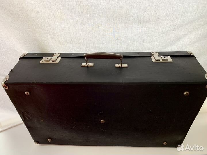Чемодан СССР 1970-1980 гг. фибровый
