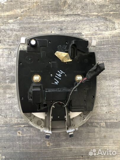 Плафон центральный Mercedes W164