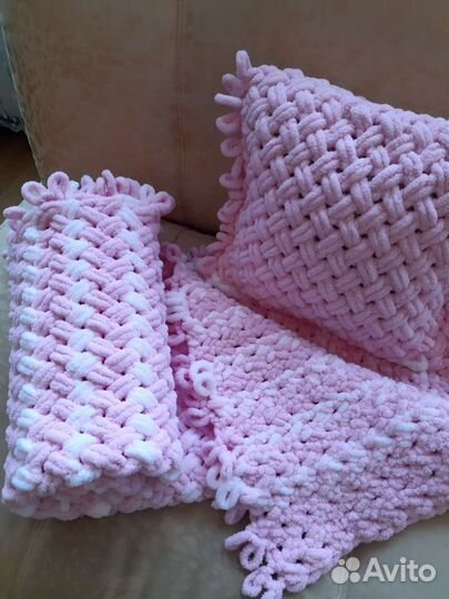 Плед плюшевый с подушкой