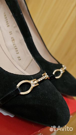 Туфли замшевые черные 35 размер