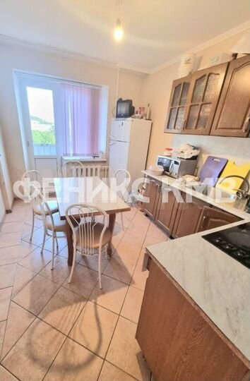 2-к. квартира, 60 м², 8/18 эт.