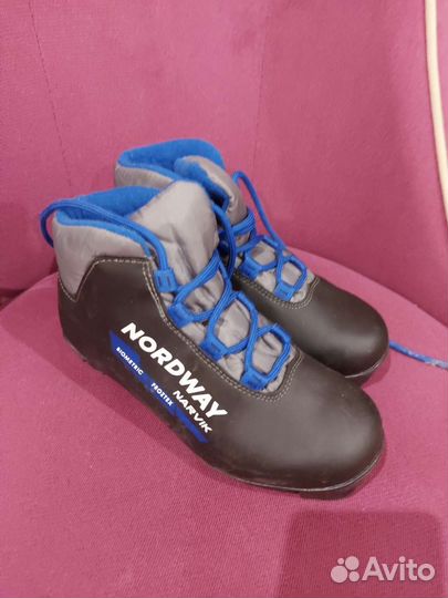 Лыжные ботинки