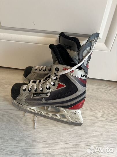 Хоккейные коньки bauer
