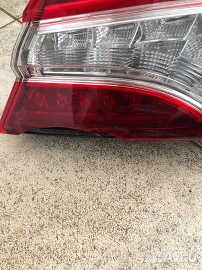 Фонарь задний правый Тойота Камри 70 оригинал