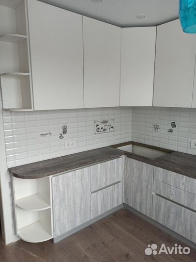 Мебель на заказ любой сложности. Кухни, шкафы