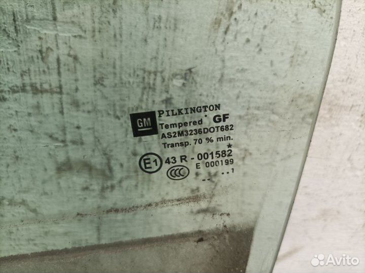 Стекло заднее левое Opel Astra J хетчбэк 5дв
