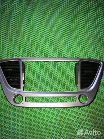 Рамка магнитолы Hyundai Solaris 2 G4FG 2020