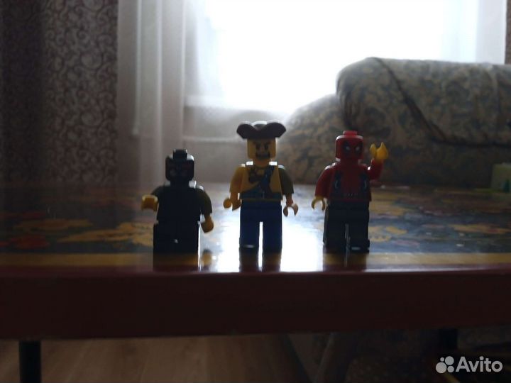 Lego фигурки
