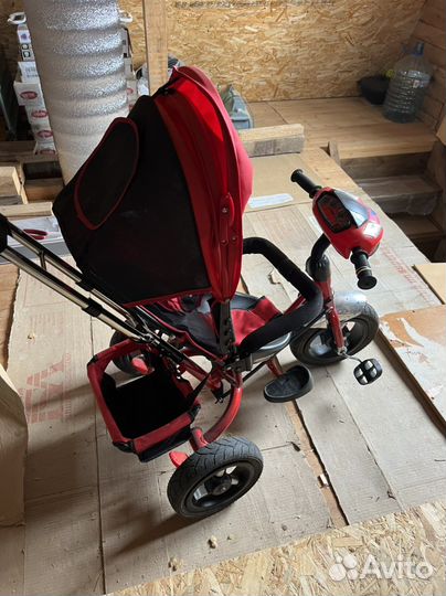 Детский велосипед с ручкой