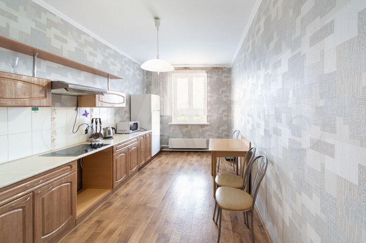 2-к. квартира, 60 м², 8/25 эт.