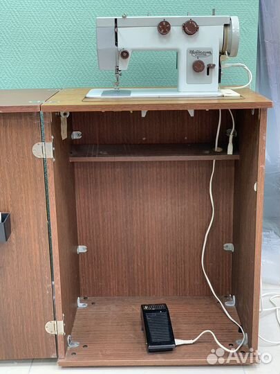 Швейная машинка