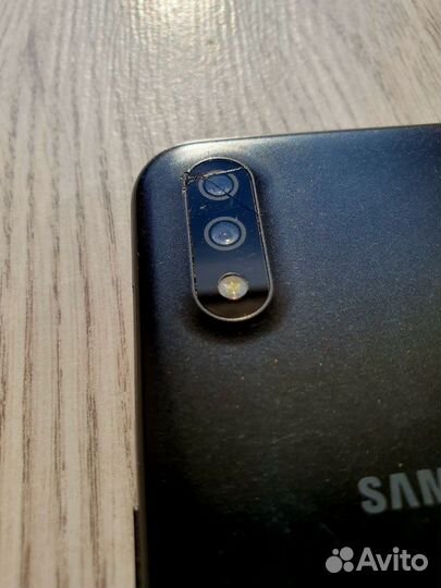 Samsung Galaxy A01, 2/16 ГБ