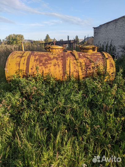 Молоковозная бочка