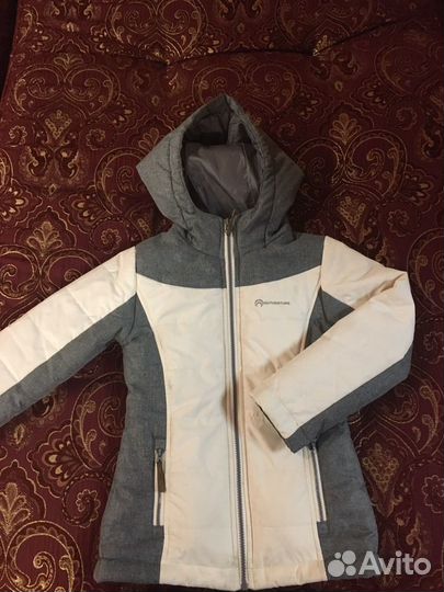 Курточка на девочку