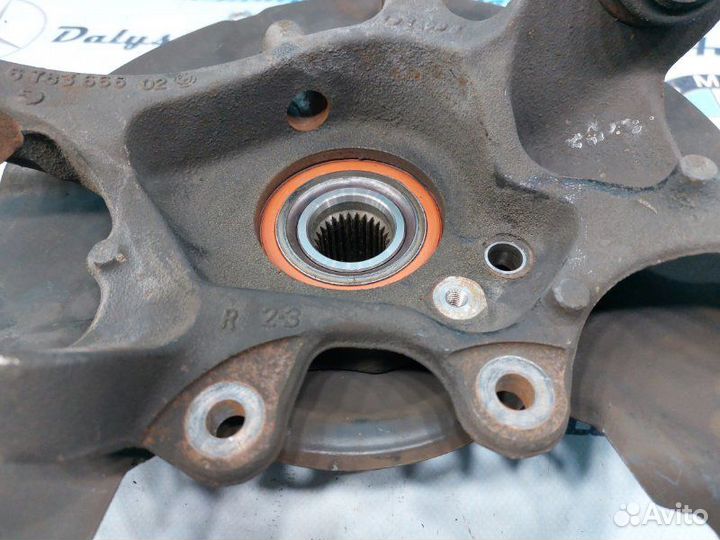 Кулак поворотный задний правый Bmw 320I E90 LCI