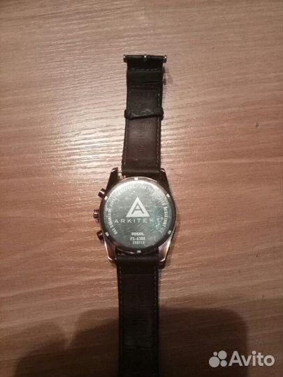 Часы fossil