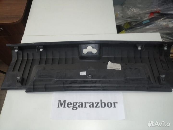 Обшивка багажника Volkswagen Polo 5