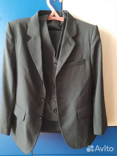 Школьный костюм