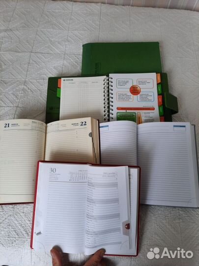 Блокноты и ежедневники