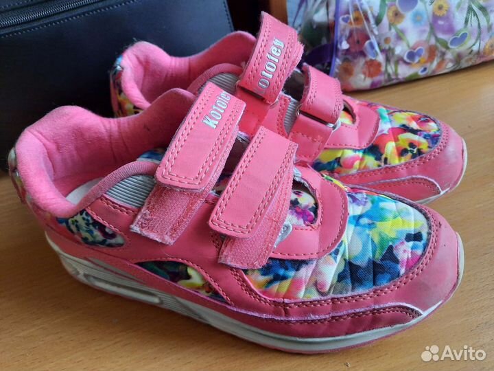 Кроссовки для девочки 36 Котофей