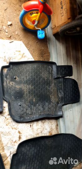 Автомобильные коврики резиновые rav 4