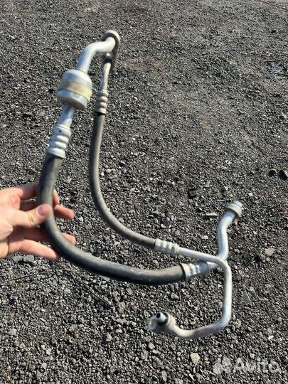 Трубка кондиционера Opel Astra J A16XER 2011